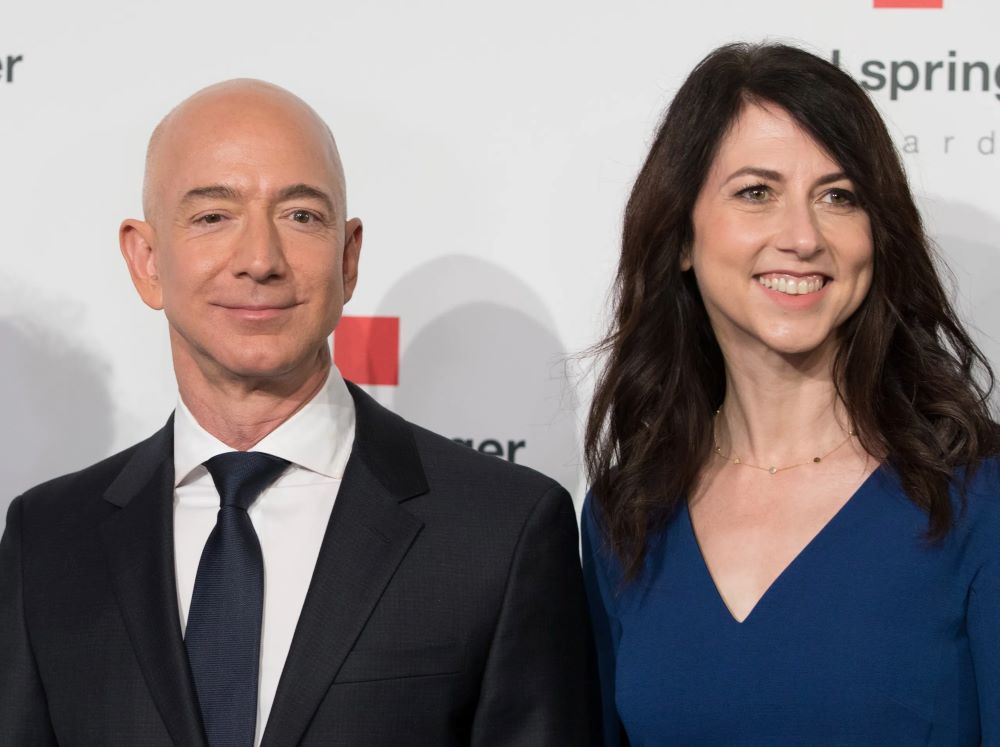 Jeff Bezos and Mackenzie Scott