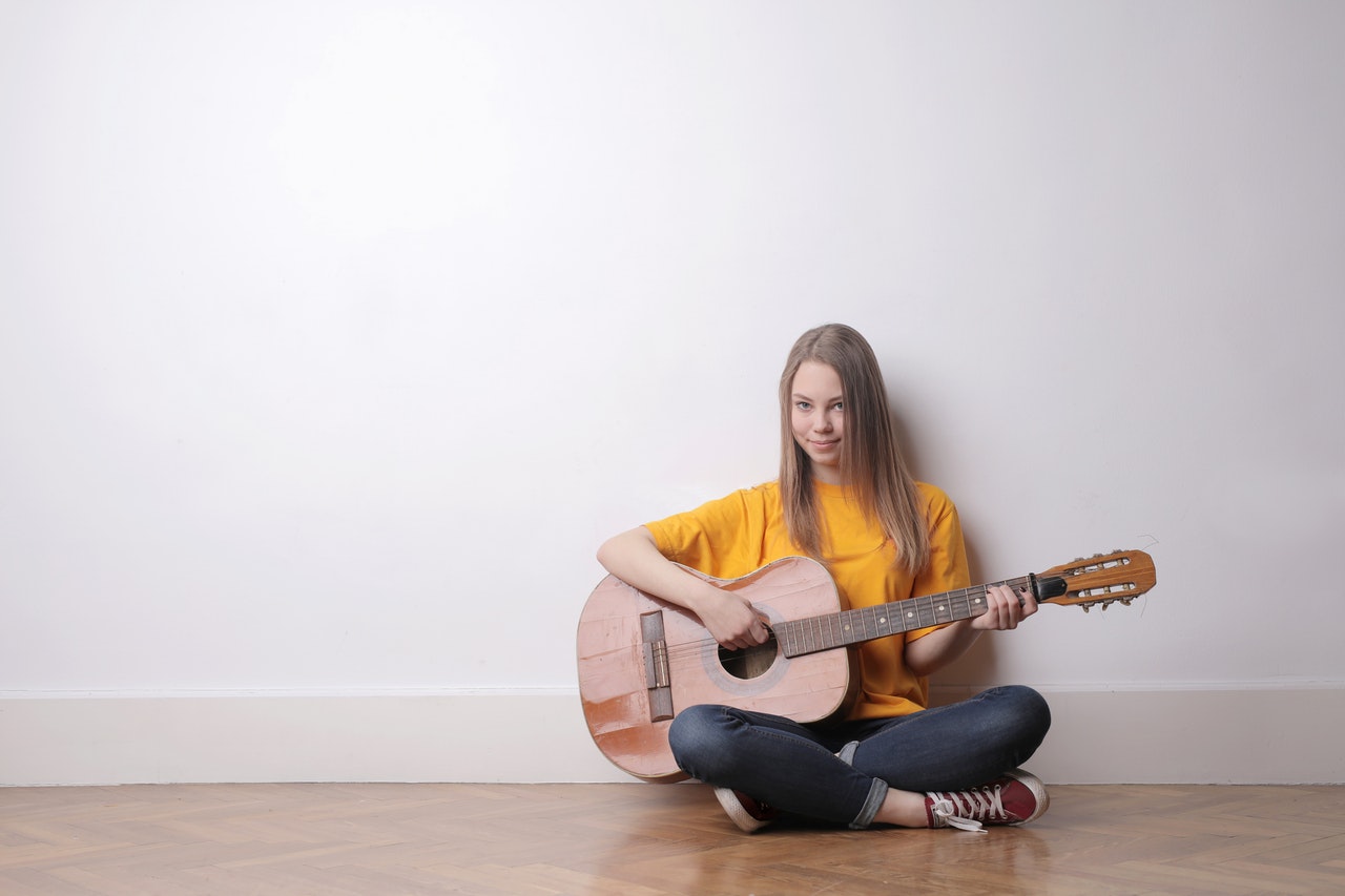 Girl with a guitar